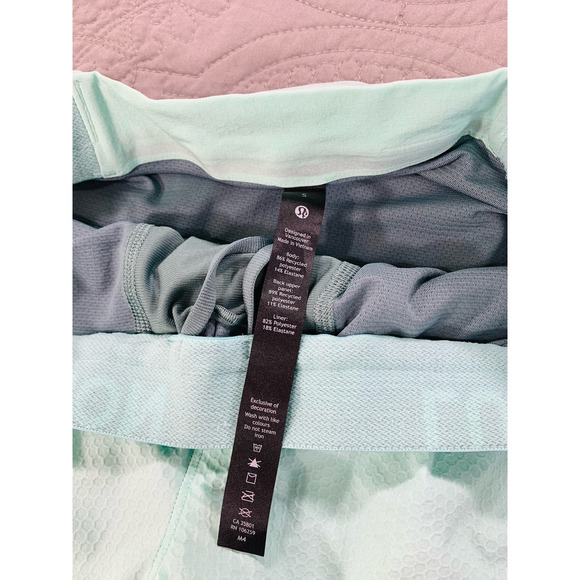 Lululemon Shorts Teal Womens Small Mint Turquoise Compression Lined Athletic - Picture 3 of 9